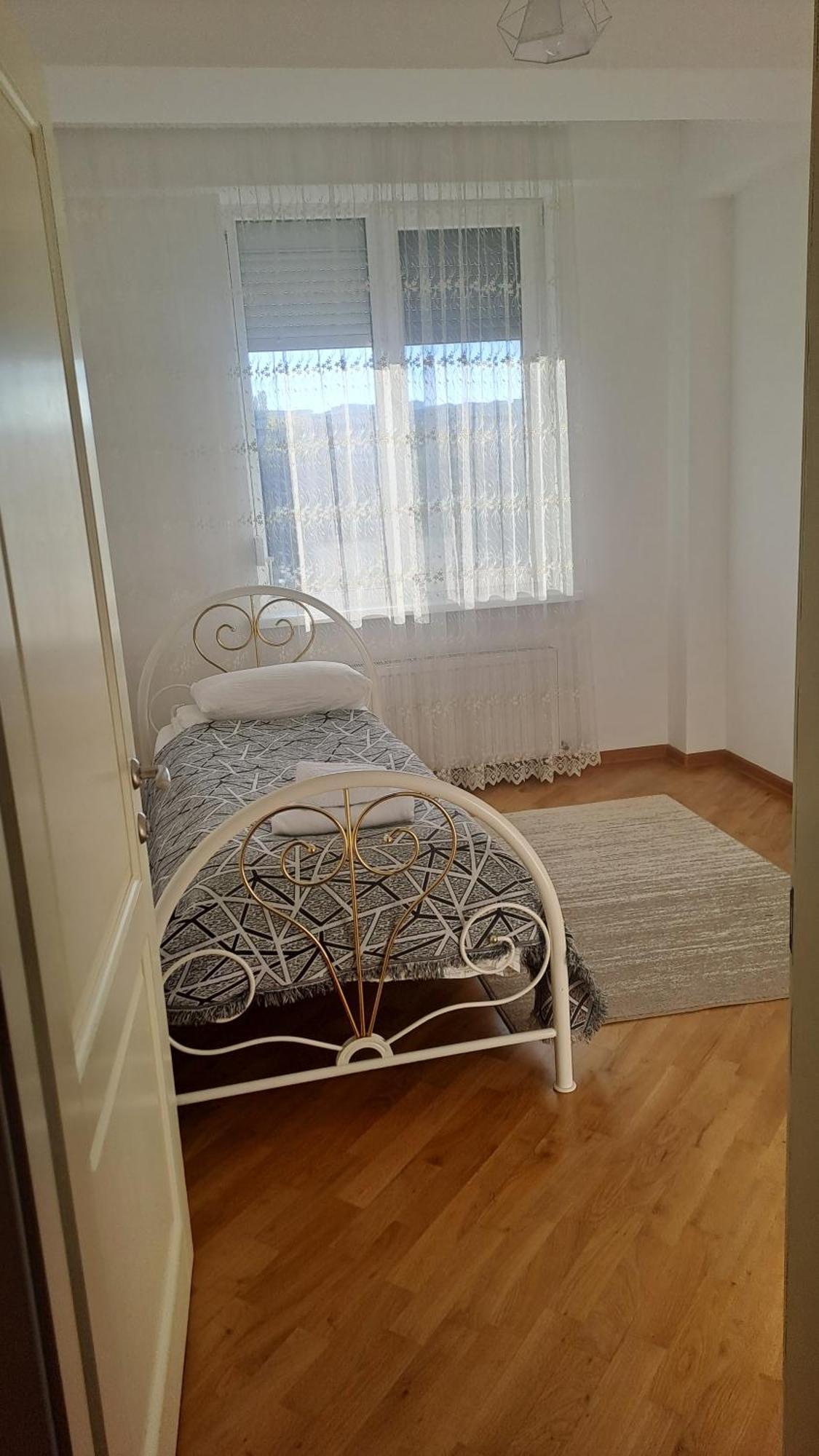 Ferienwohnung Аэропорт-Номера 24/24 . Kischinau Zimmer foto